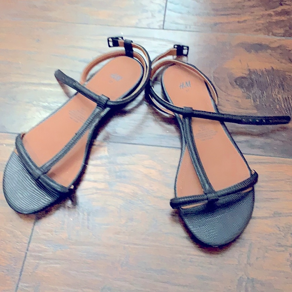 H&M sandals size 6